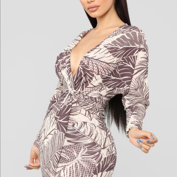 Asymmetric front knot twist dress size XL NWT - Picture 2 of 8